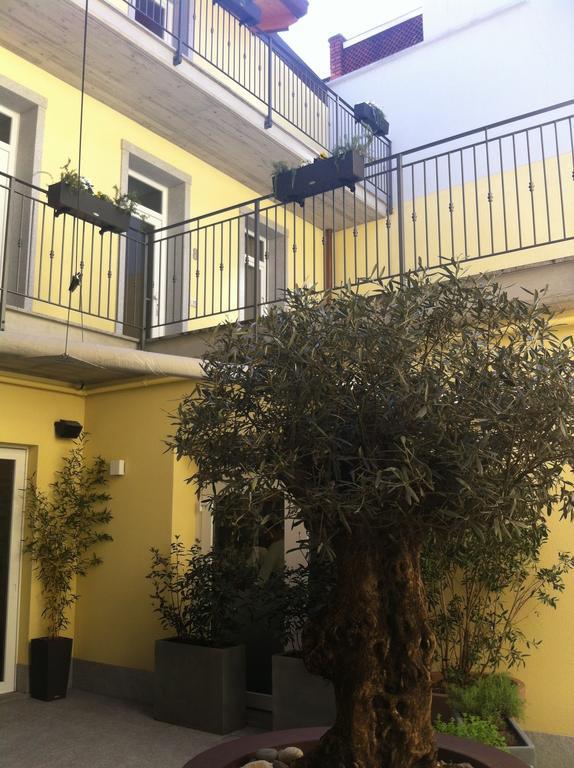 Bhl Boutique Rooms Legnano Exterior foto