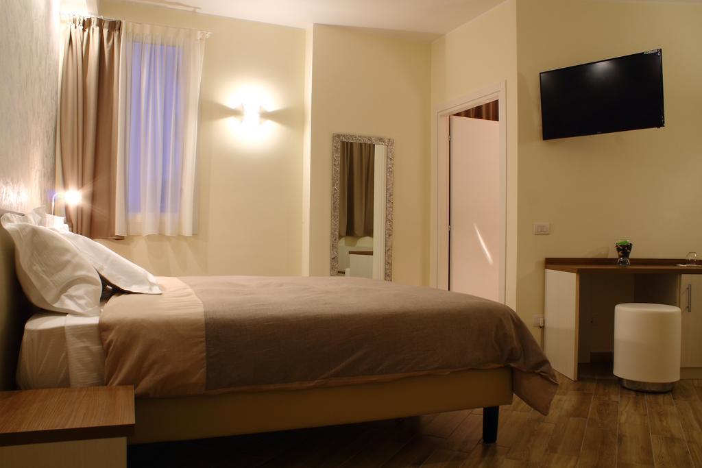 Bhl Boutique Rooms Legnano Cameră foto