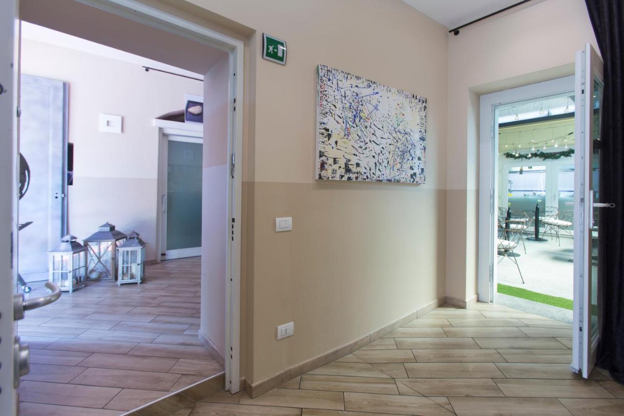 Bhl Boutique Rooms Legnano Exterior foto